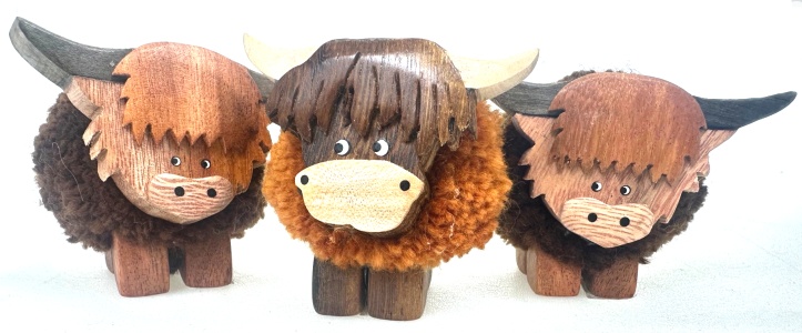 5501M-HC Highland Cow Figurine (Pack Size 36) Price Breaks Available